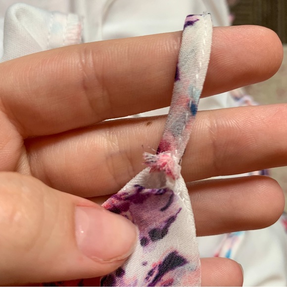 Francesca’s Floral Dress - Picture 4 of 9